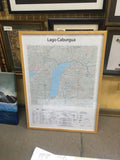 Mapa IGM Lago Caburgua con marco de madera, cartografía oficial con detalle del lago y territorio circundante